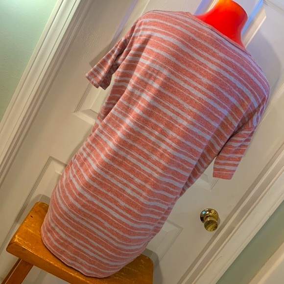 LuLaRoe Tunic - Picture 5 of 9